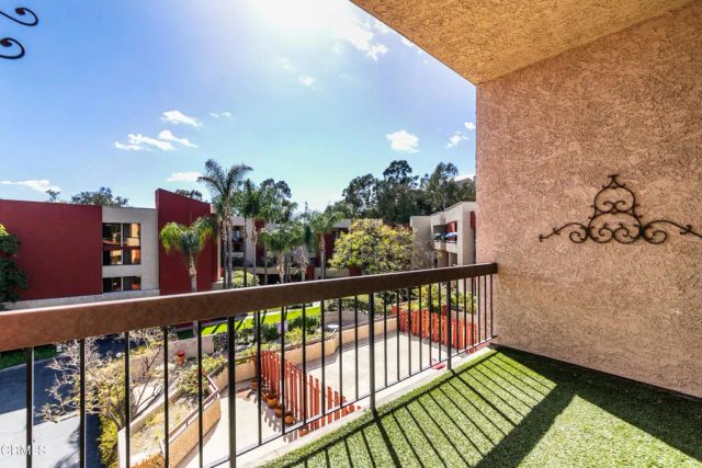 3961 Via Marisol 322, Los Angeles, CA 90042