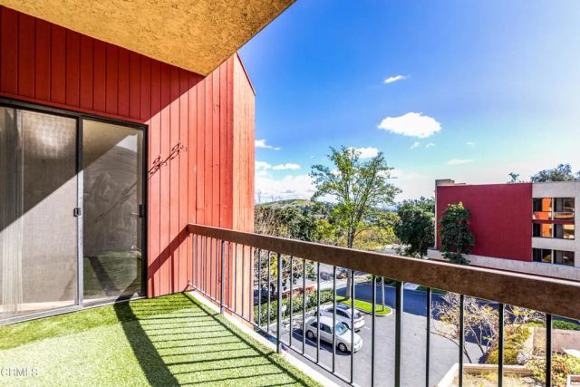 3961 Via Marisol 322, Los Angeles, CA 90042