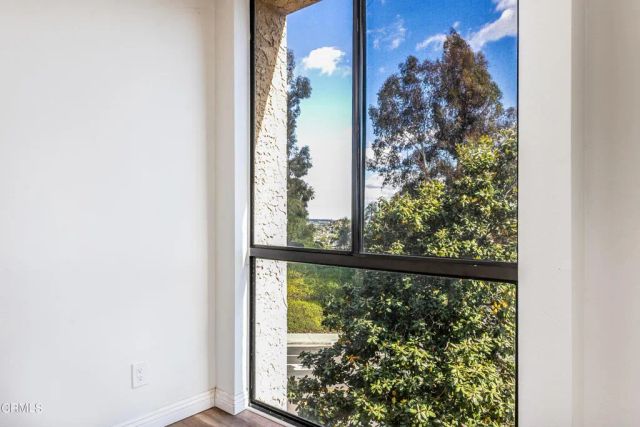 3961 Via Marisol 322, Los Angeles, CA 90042