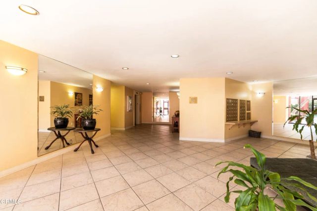 3961 Via Marisol 322, Los Angeles, CA 90042