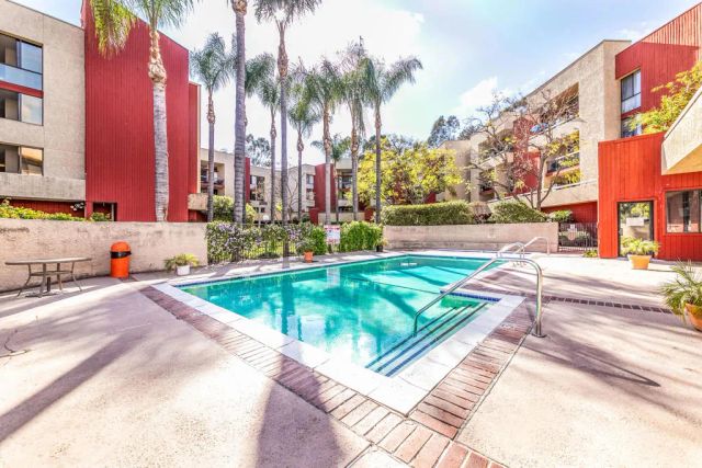 3961 Via Marisol 322, Los Angeles, CA 90042