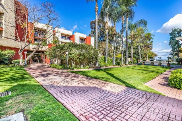 3961 Via Marisol 322, Los Angeles, CA 90042