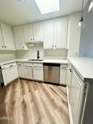 3961 Via Marisol 322, Los Angeles, CA 90042