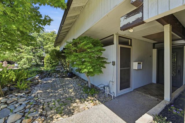 4411 Park Green Ct, Sacramento, CA 95821