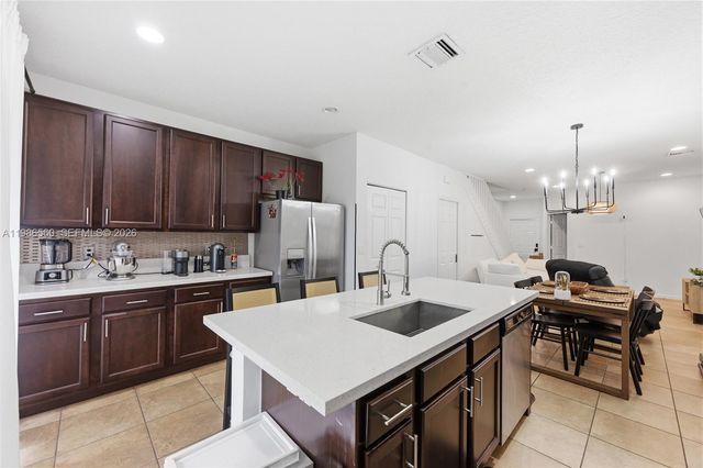 5918 Woodlands Blvd, Tamarac, FL 33319