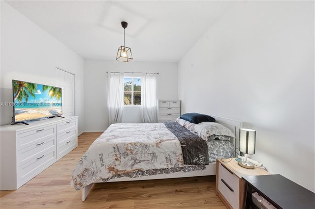 5918 Woodlands Blvd, Tamarac, FL 33319