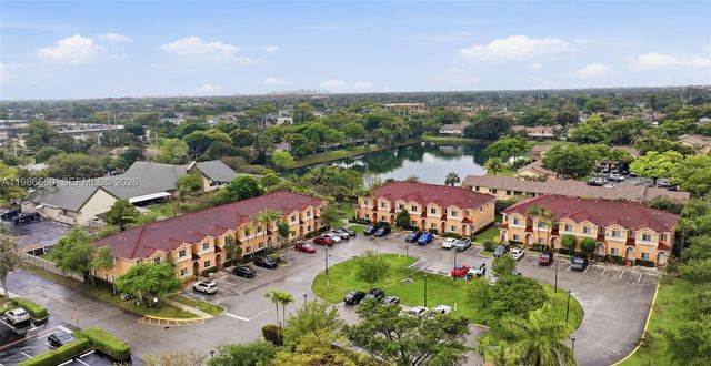 5918 Woodlands Blvd, Tamarac, FL 33319