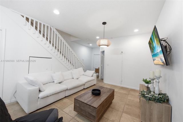 5918 Woodlands Blvd, Tamarac, FL 33319