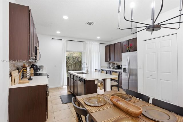 5918 Woodlands Blvd, Tamarac, FL 33319