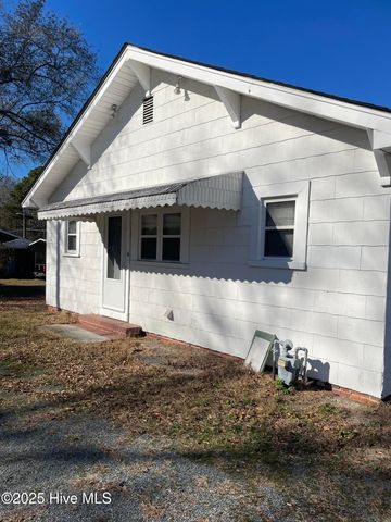 199 Hannah Pickett Avenue, Rockingham, NC 28379