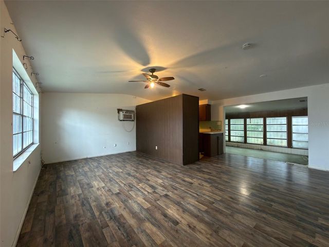 2928 BANZA STREET, Tampa, FL 33605