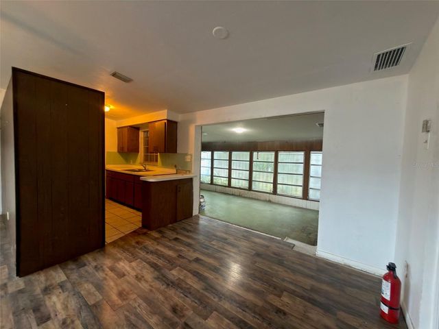 2928 BANZA STREET, Tampa, FL 33605