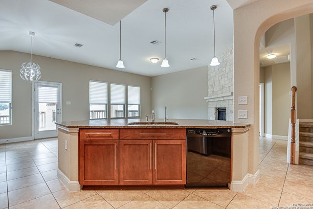 562 White Canyon, San Antonio, TX 78260