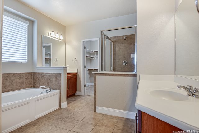 562 White Canyon, San Antonio, TX 78260