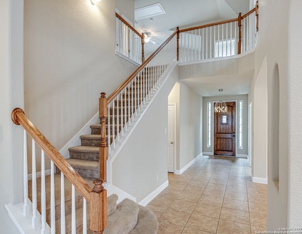 562 White Canyon, San Antonio, TX 78260