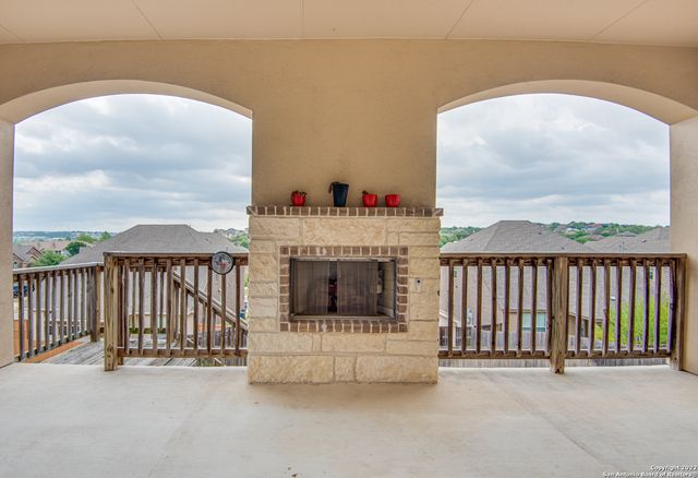 562 White Canyon, San Antonio, TX 78260