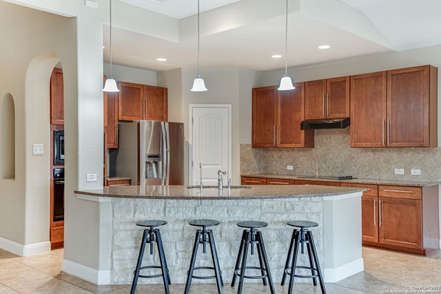 562 White Canyon, San Antonio, TX 78260