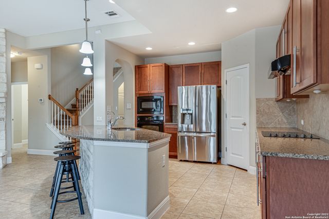 562 White Canyon, San Antonio, TX 78260