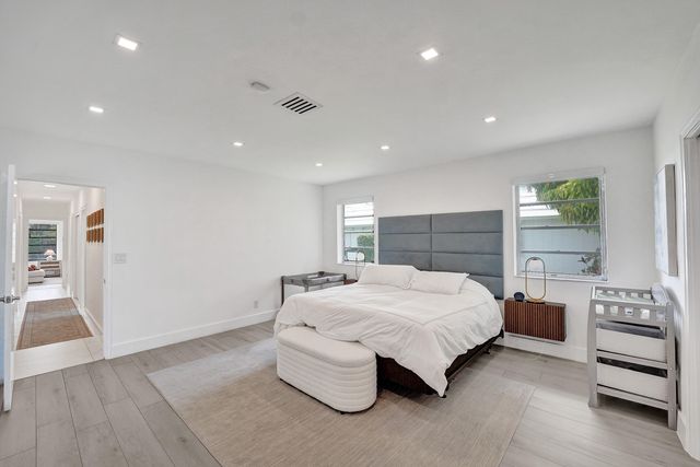 3630 N 55th Avenue, Hollywood, FL 33021