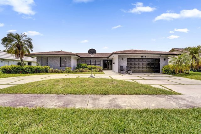 3630 N 55th Avenue, Hollywood, FL 33021