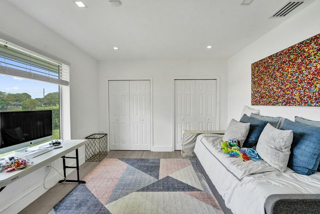3630 N 55th Avenue, Hollywood, FL 33021