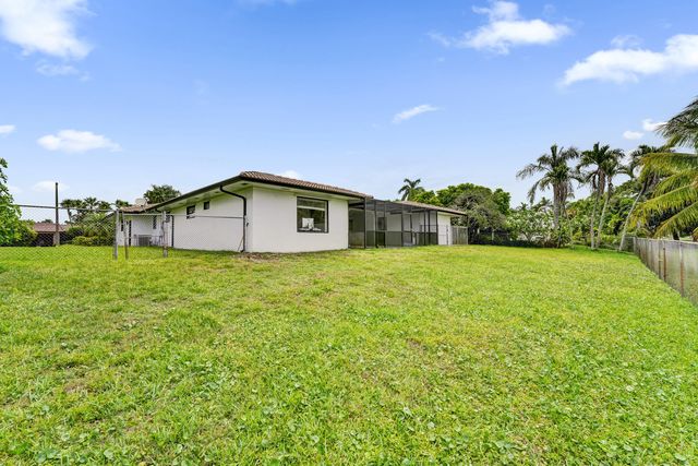 3630 N 55th Avenue, Hollywood, FL 33021