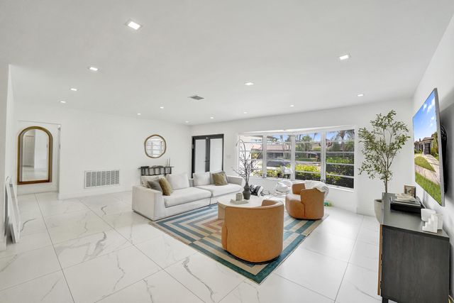 3630 N 55th Avenue, Hollywood, FL 33021