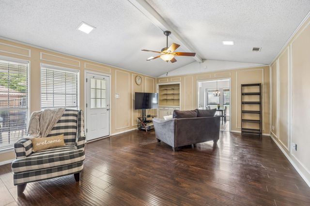 1709 Columbia Drive, Richardson, TX 75081