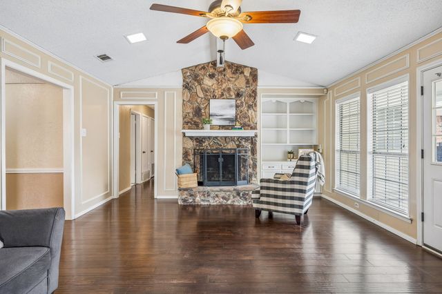 1709 Columbia Drive, Richardson, TX 75081