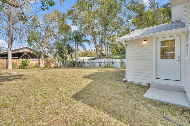 1303 STOWE AVENUE, Mount Dora, FL 32757