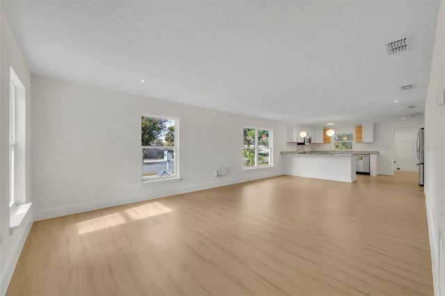 1303 STOWE AVENUE, Mount Dora, FL 32757