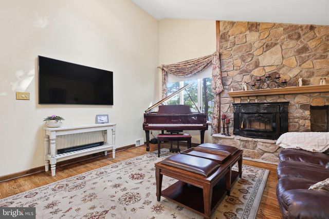 186 WINDMILL RD, Willow Grove, PA 19090