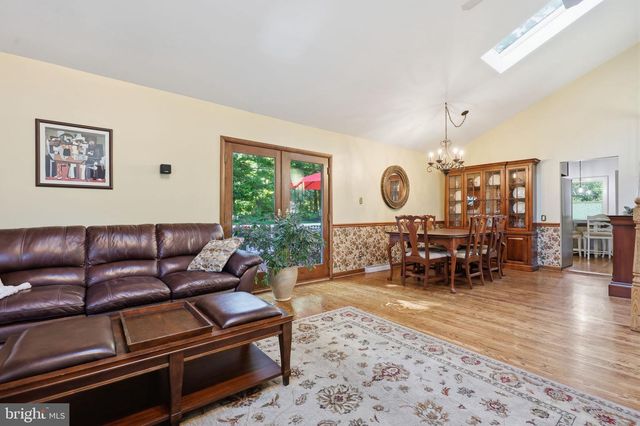186 WINDMILL RD, Willow Grove, PA 19090