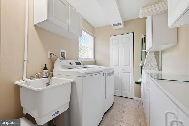 186 WINDMILL RD, Willow Grove, PA 19090