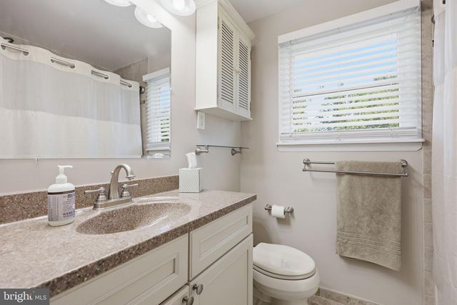 186 WINDMILL RD, Willow Grove, PA 19090