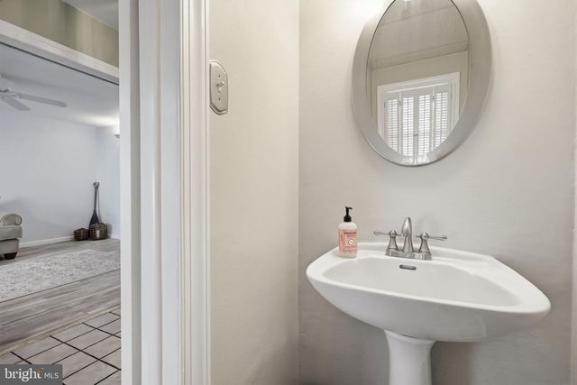 186 WINDMILL RD, Willow Grove, PA 19090