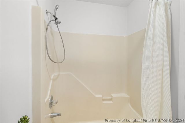 5587 Ashgrove Drive, Fayetteville, NC 28311