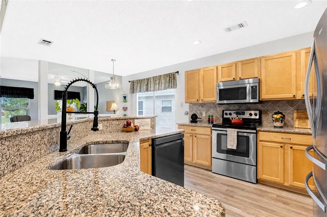 228 GRAND VISTA TRAIL, Leesburg, FL 34748