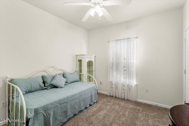 9512 Live Oak Avenue, Ocean Springs, MS 39564