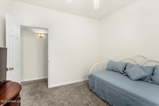 9512 Live Oak Avenue, Ocean Springs, MS 39564