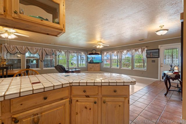 29760 S 550 Road, Afton, OK 74331