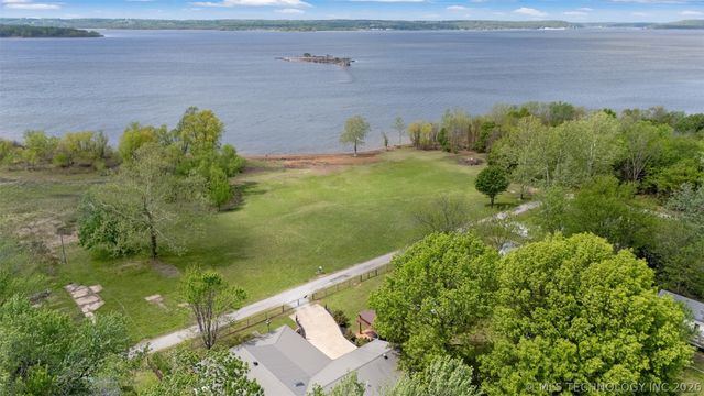 29760 S 550 Road, Afton, OK 74331