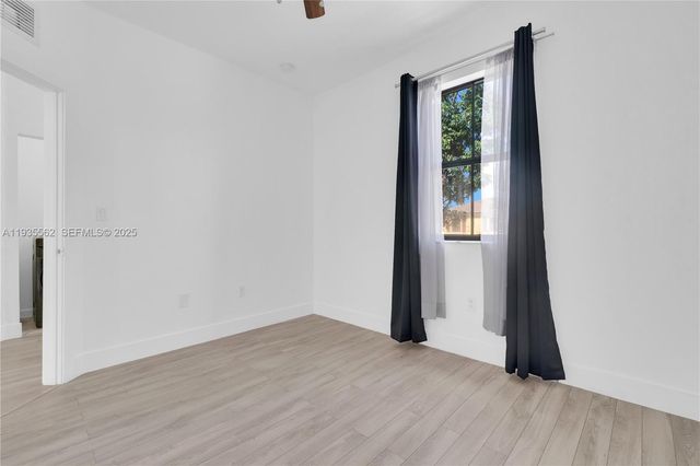 11228 SW 239th St 11228, Homestead, FL 33032