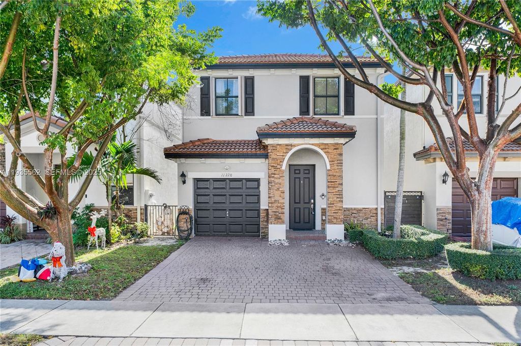 11228 SW 239th St 11228, Homestead, FL 33032