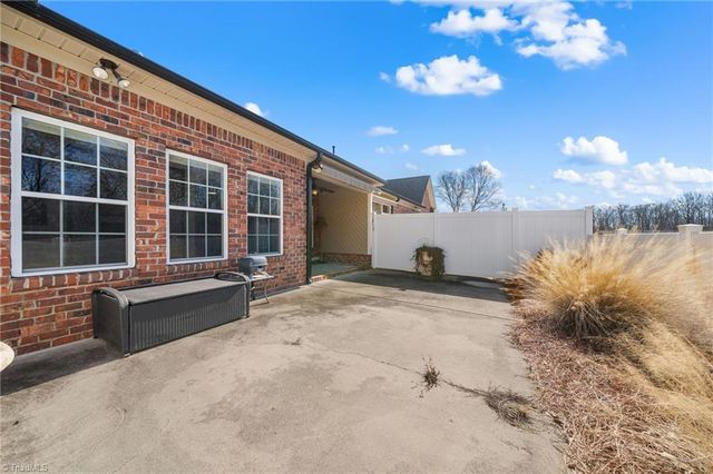 404 Suzanne Lane, Lexington, NC 27295