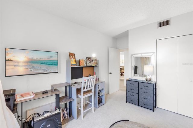 7218 CLOISTER DRIVE 7218, Sarasota, FL 34231