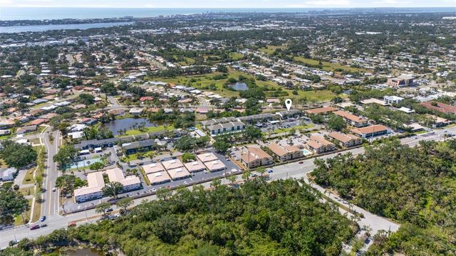 7218 CLOISTER DRIVE 7218, Sarasota, FL 34231
