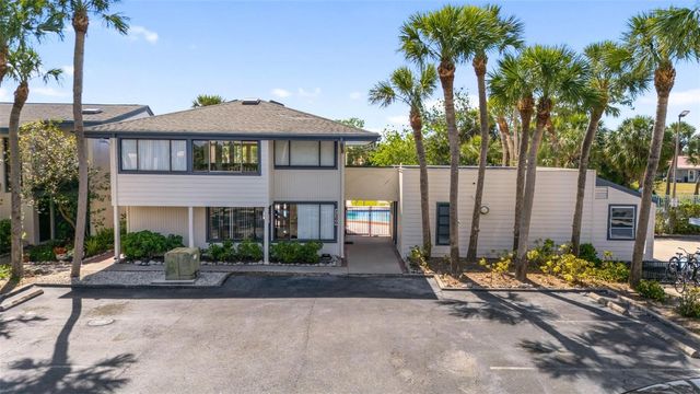 7218 CLOISTER DRIVE 7218, Sarasota, FL 34231