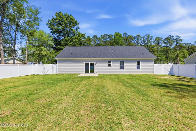 507 Leatherwood Drive NW, Calabash, NC 28467