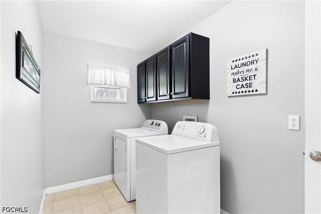 211 NW 26th AVE, Cape Coral, FL 33993